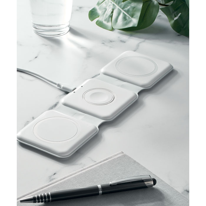 Foldable charging station - Image 6