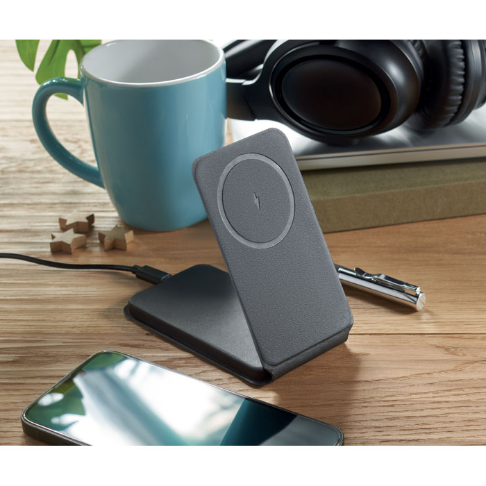 Foldable magnetic charger 15W - Image 11