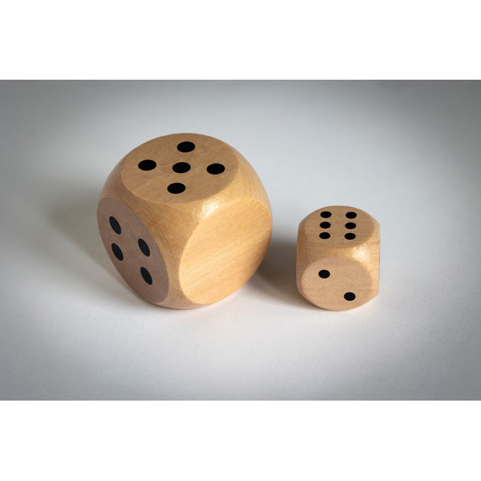 Schima wooden dice 3cm dia - Image 6