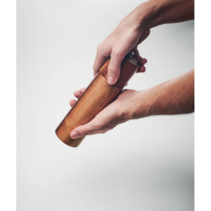 Pepper grinder in acacia wood - Image 3